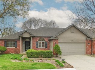 293 Presidential Ln, Elgin, IL 60123