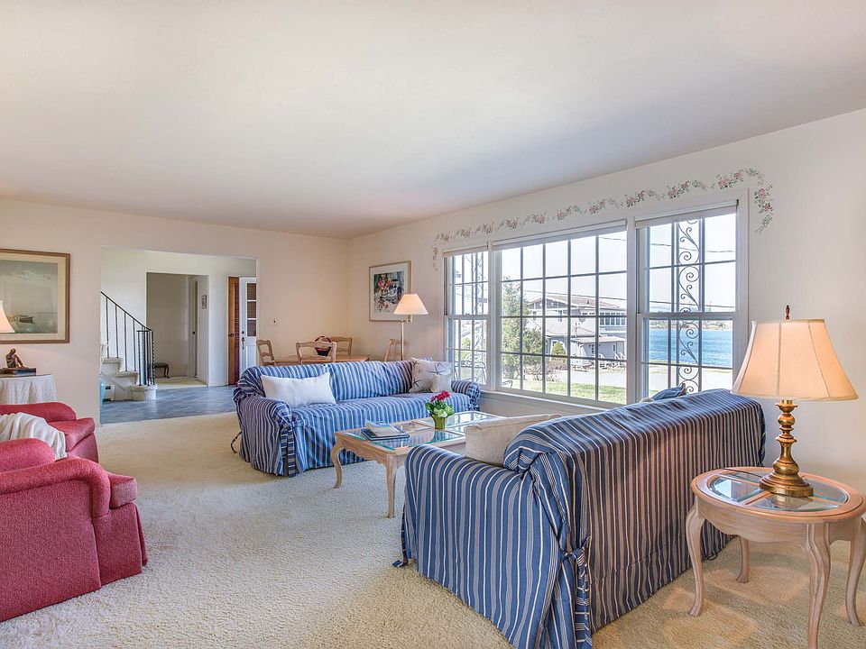 16 Westmoreland Dr, Shelter Island, NY 11964 | Zillow