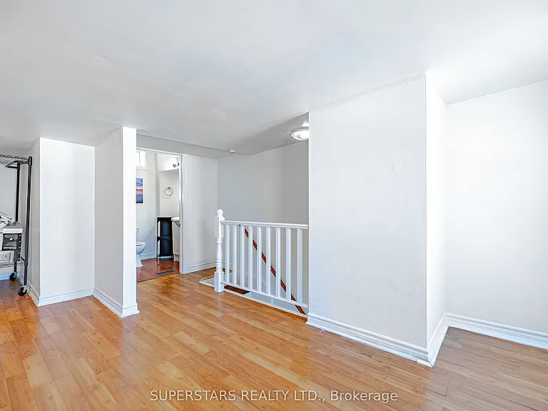 165 1/2 Olive Ave — Photo 13