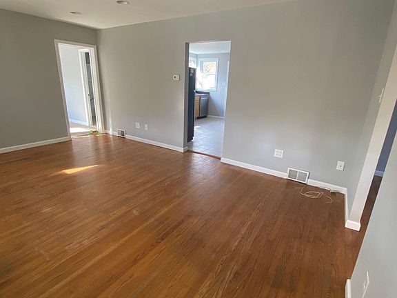 Front living room and kitchen entryway