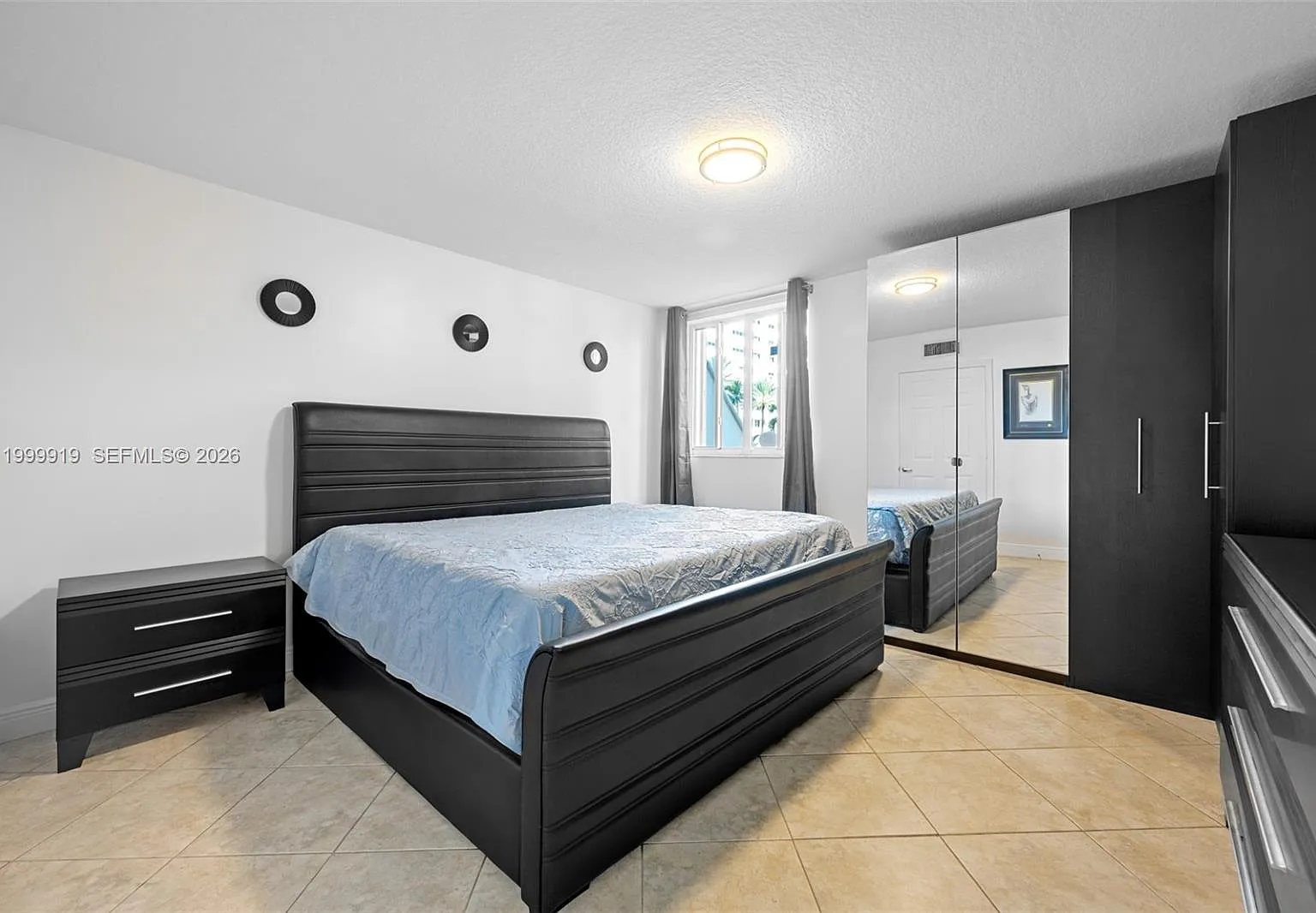 Surfside Palms Condo — Photo 4