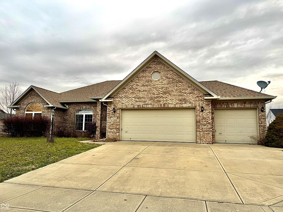 1st image of 2019 Woodfield Dr