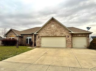 2019 Woodfield Dr, Greenwood, IN 46143