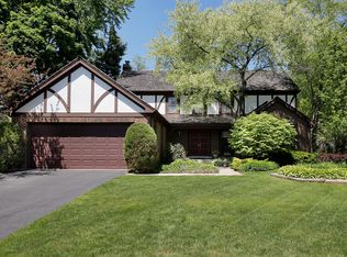 2536 Osage Dr, Glenview, IL