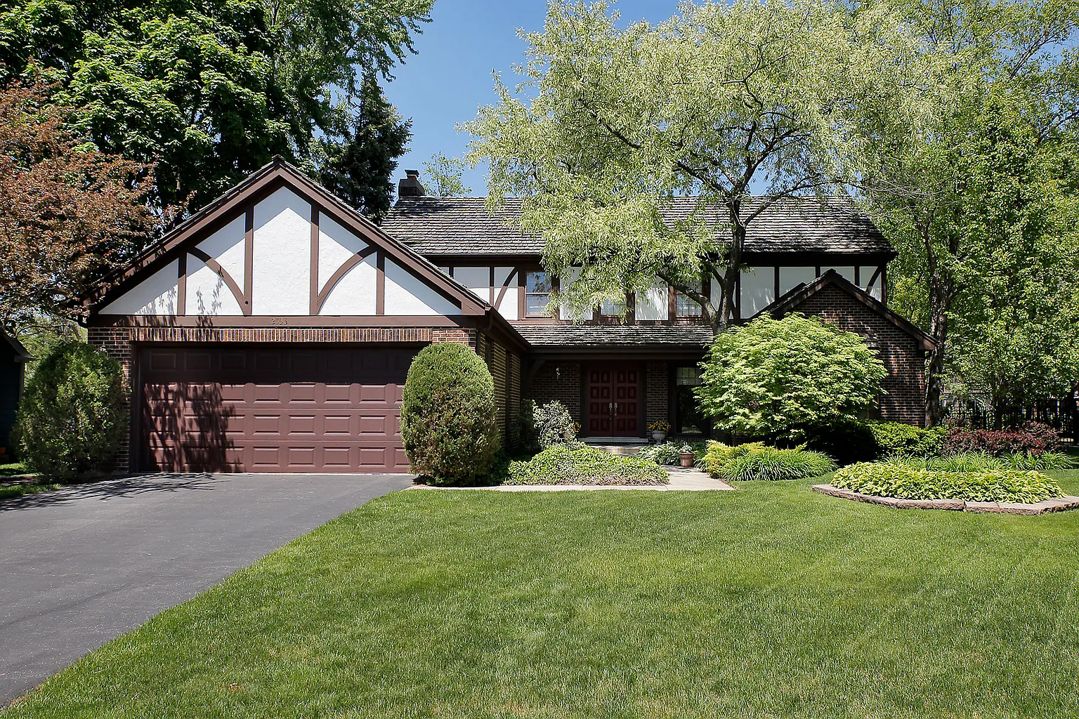 2536 Osage Dr photo 1