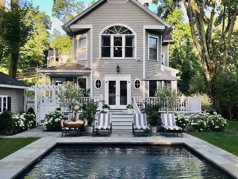 233 Rowayton Ave — Photo 4