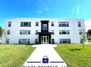 1007 N 2nd St - 11 Plex - 10, Aberdeen, SD 57401
