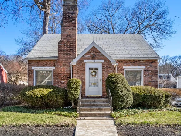 38 Englewood Ave, Worcester, MA 01603