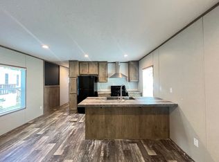 390 Stone Hill Dr, Stone Mountain, GA 30087