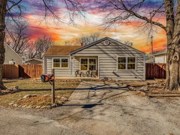511 S Central Ave, Mulvane, KS 67110