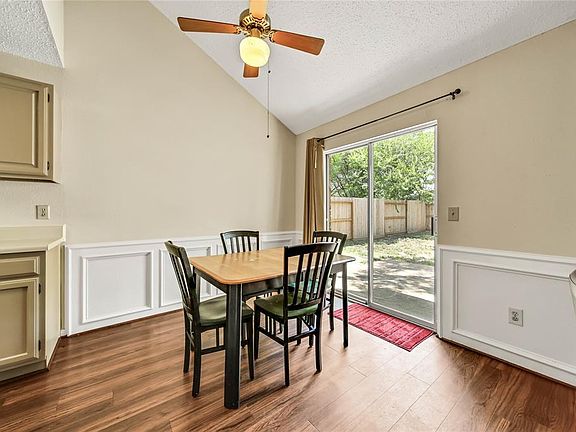4th image of 12218 Oldenburg Lane