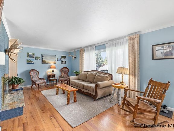 4th image of 1017 Melton St