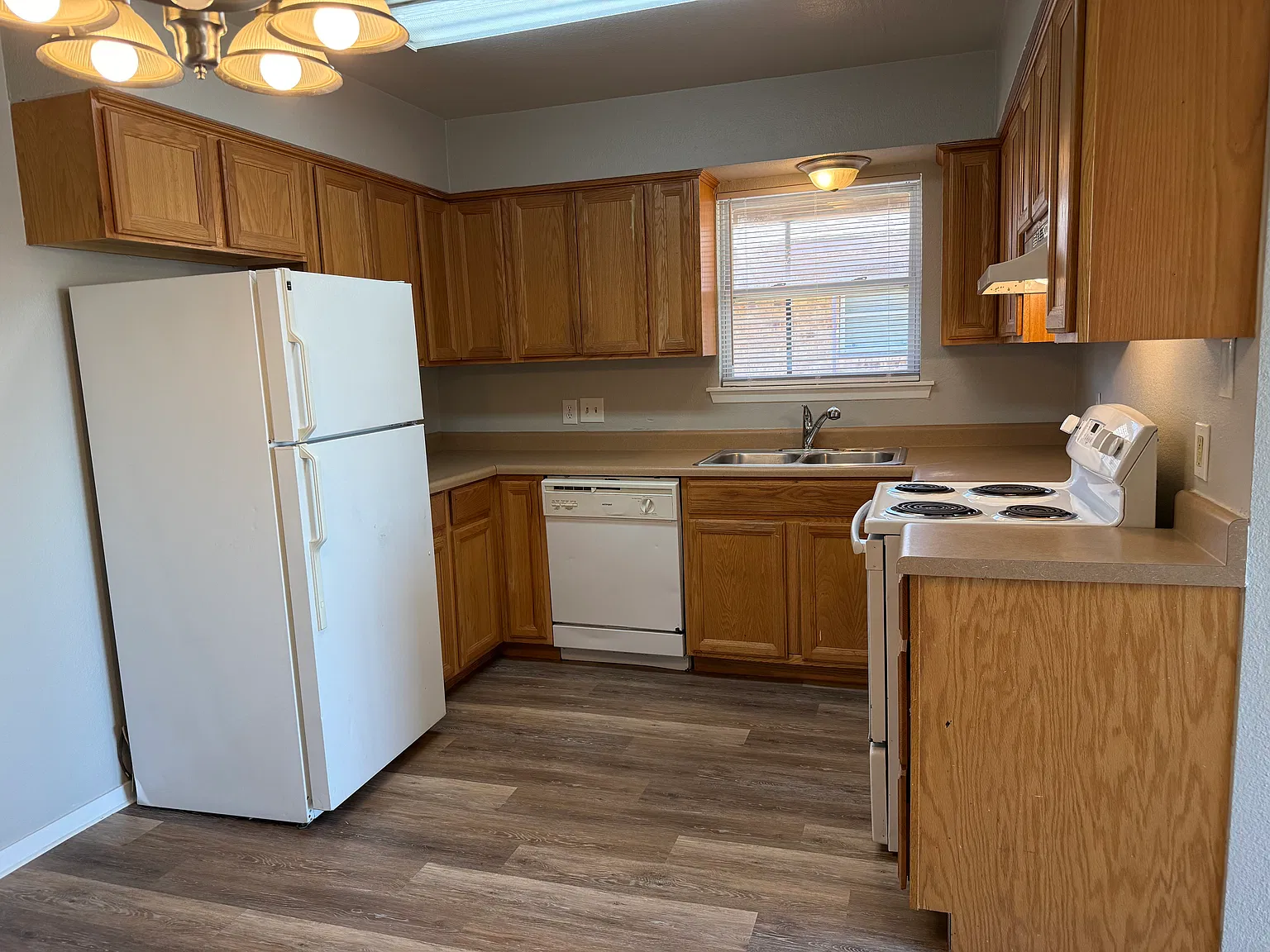 2 bed, 868 sqft, $1,020 — Photo 3