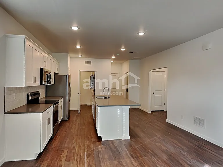 23536 E 2nd Pl — Photo 4