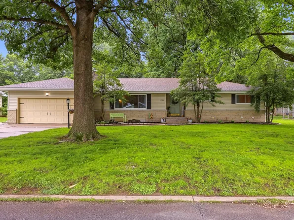 1704 S Link Avenue, Springfield, MO 65804