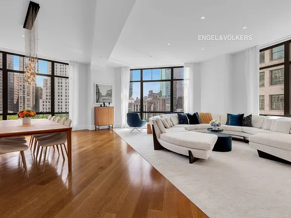 10 Madison Square West #8E, New York, NY 10010