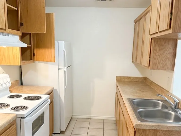 507 N Gilmer St — Photo 8