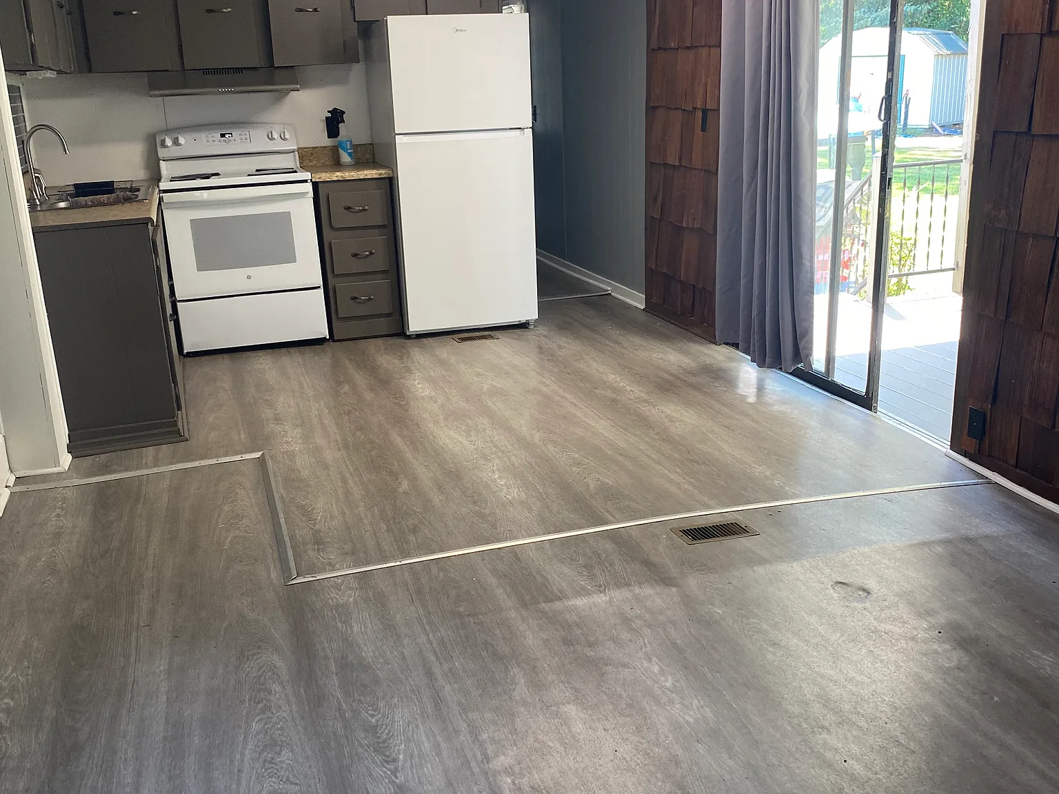 2 bed, 1.5 bath, 1500 sqft, $1,200 — Photo 2