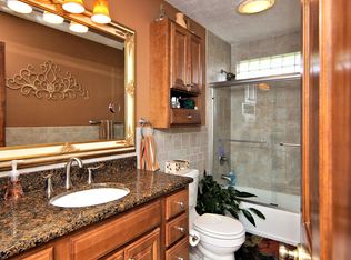 1118 Courtland Dr, Batavia, OH 45103