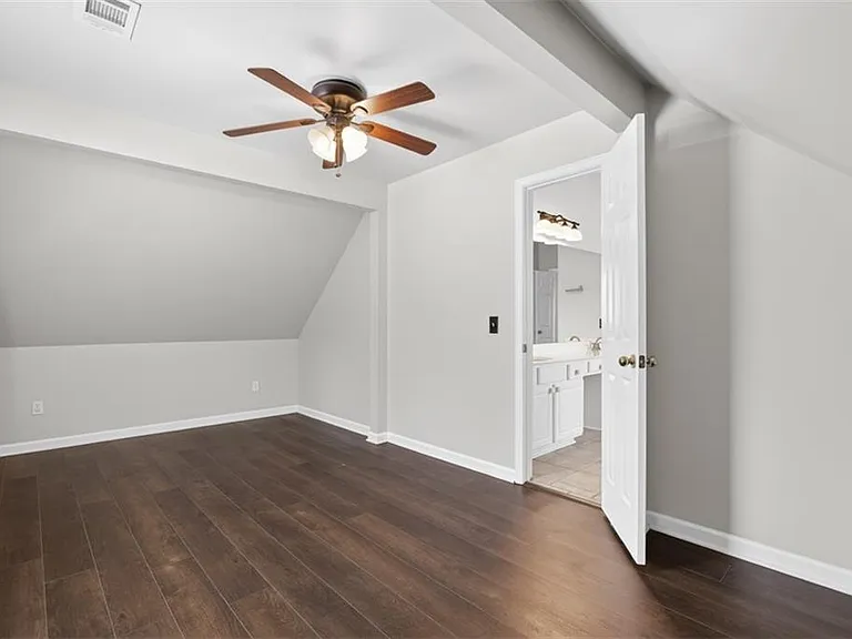28 Stonehenge Ct — Photo 44
