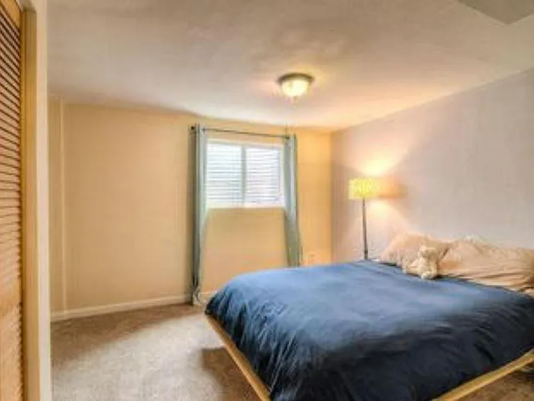7807 S Windermere Cir — Photo 11
