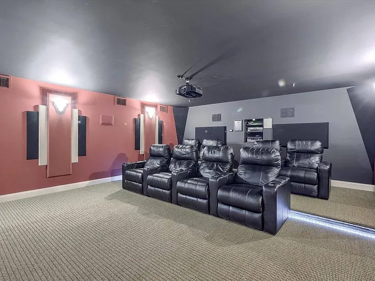 Stewart Woods Apartments — Photo 19