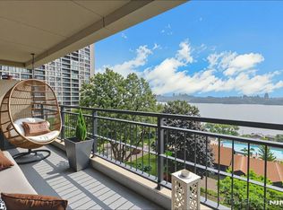 2 Horizon Rd APT 627, Fort Lee, NJ 07024