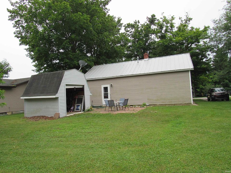 2nd image of 403 E Michael St