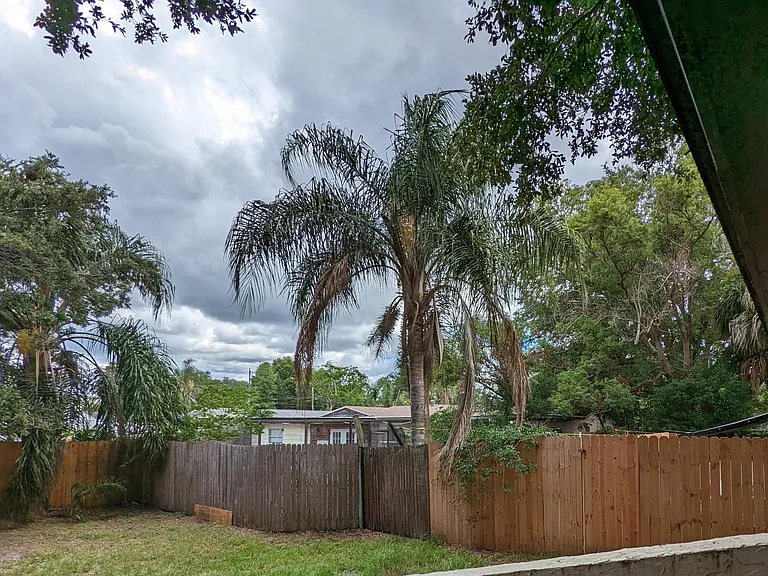 705 Beltrees St — Photo 10