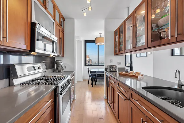 Rented by Douglas Elliman | media 3