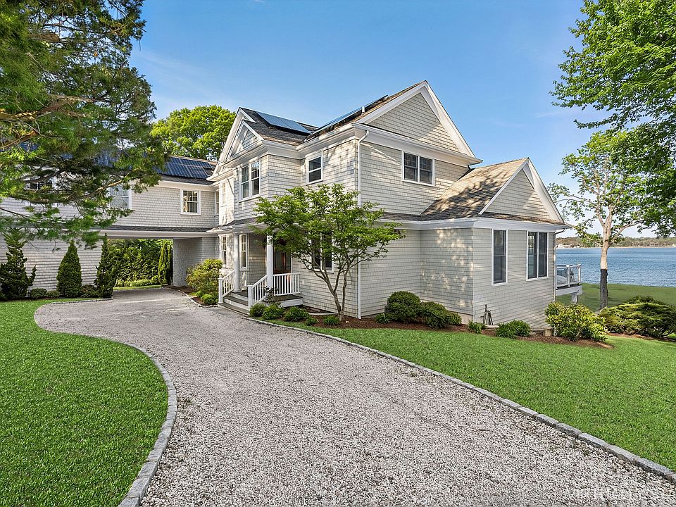 1st image of 11 Bay View Dr E