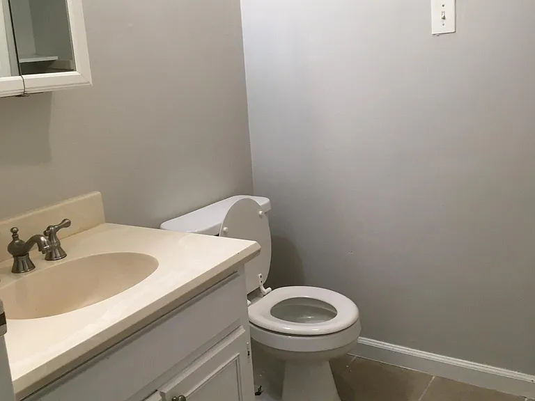 10908 Old Harbor Rd #4C — Photo 6