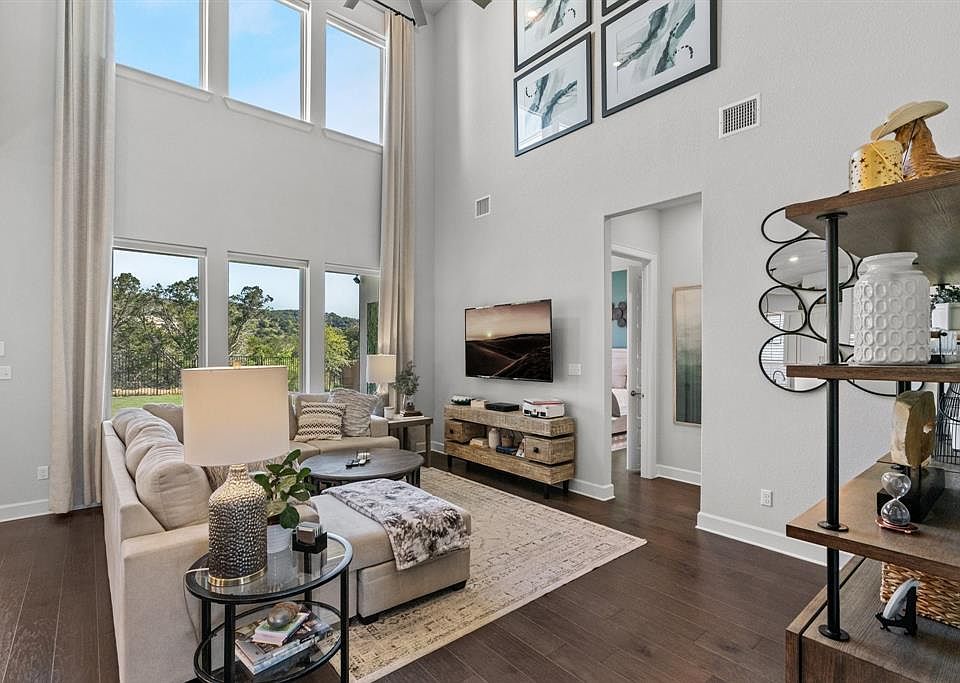 1st image of 7009 Empresa Dr