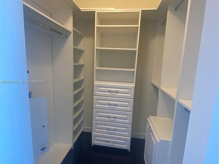 185 SW 7th St #4206 — Photo 5