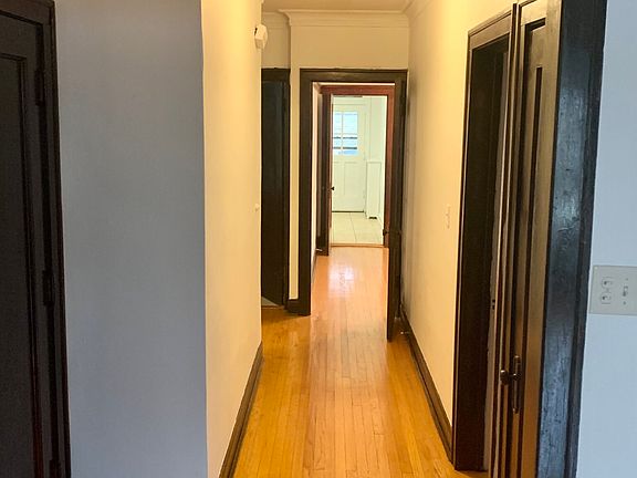4th image of 1310 W Thorndale Ave APT 1