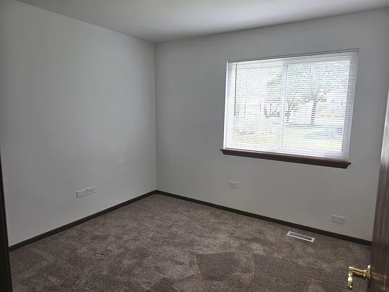 951 Glouchester Cir #0 — Photo 11