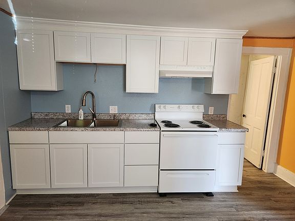 2nd image of 506 S Chicago St