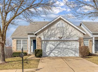 3210 Country Hollow Dr, Saint Louis, MO 63129