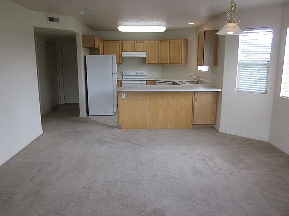 4th image of 1646 W Vivante Way Unit B8