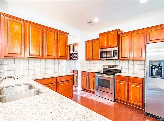 4th image of 5814 Langwell Ln