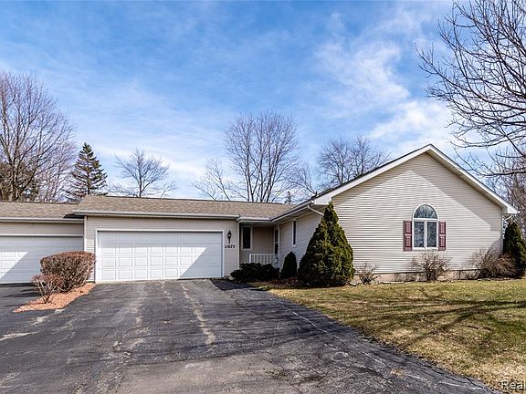 4th image of 11675 Hawthorne Glen Dr