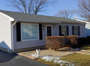 520 Dalhart Ave, Romeoville, IL 60446