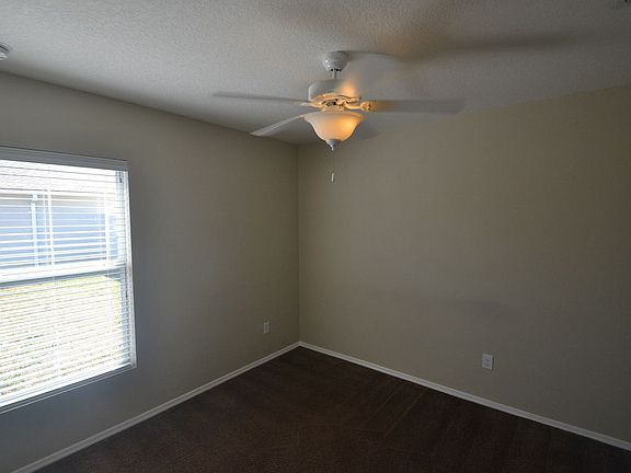 4th image of 112 Logenberry Ct