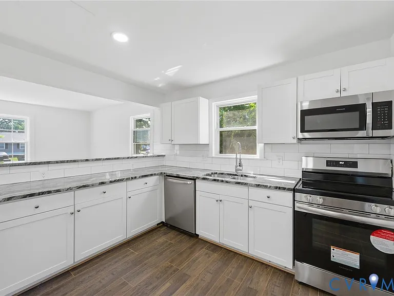 302 Marlin Dr — Photo 7