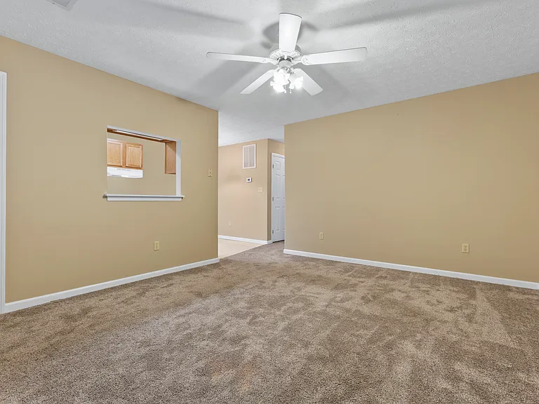 Briarwood Apartments — Photo 21