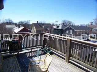 24 3rd St #3, Newport, RI 02840