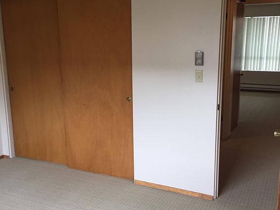 5th image of 3213 Wetmore Ave APT 2