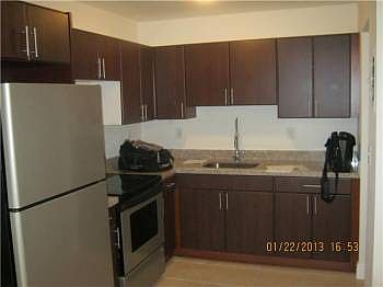 1st image of 790 NE 128th St APT 401