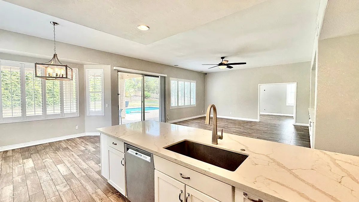 5 bed, 3.5 bath, 3450 sqft, $4,750 — Photo 4