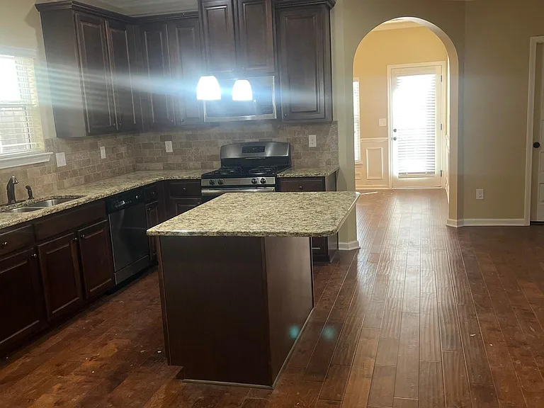 223 Heatherwood Ln — Photo 8